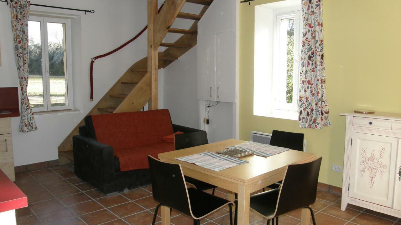 Gite Du Gardien Saint-Martin-de-Crau Eksteriør bilde